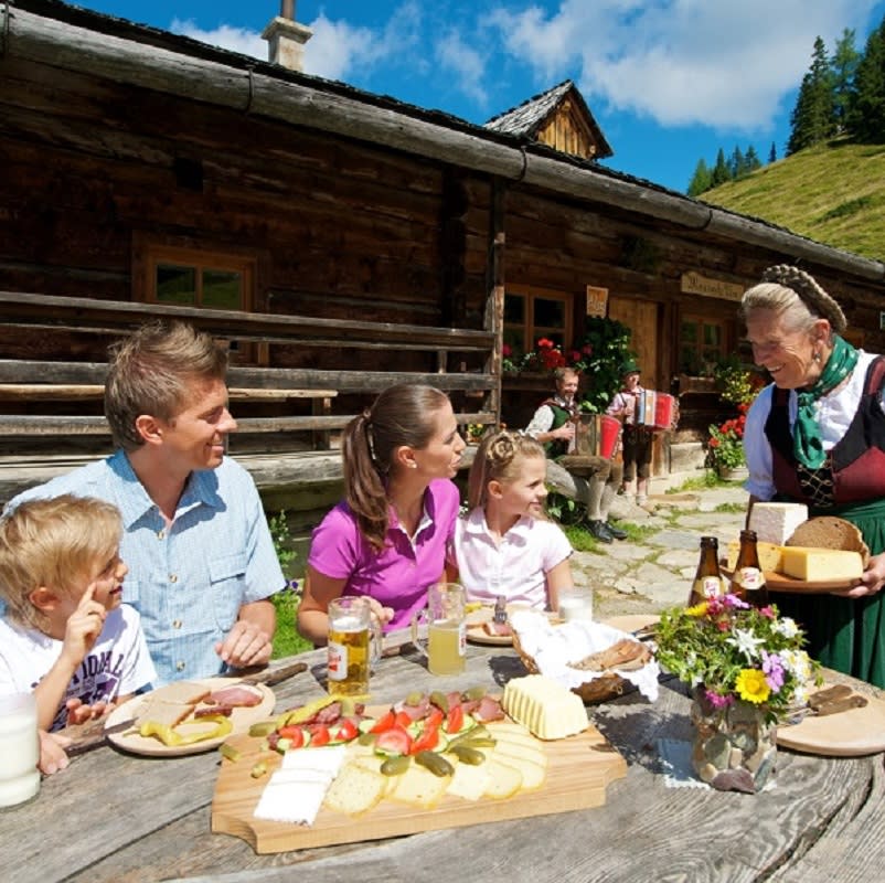 Almsommer 11